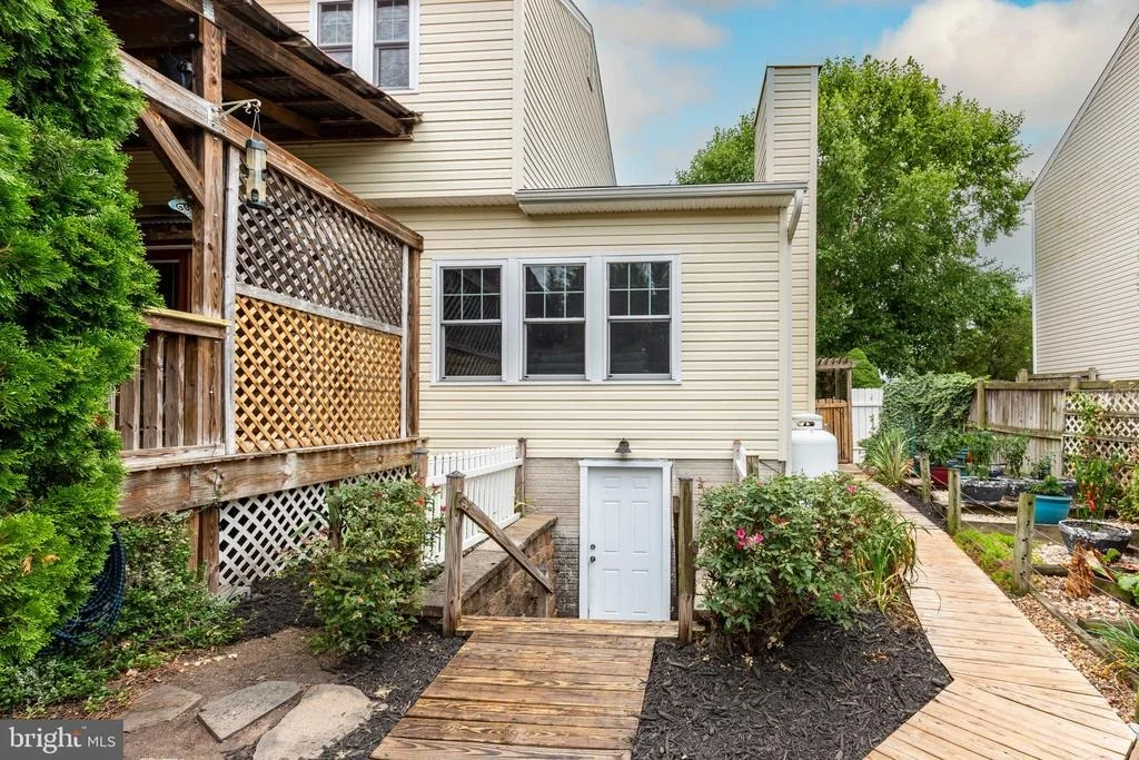Photo of 23 MONOCACY CIRCLE