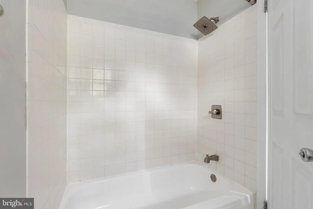 Photo of 816 PROVIDENCE ROAD