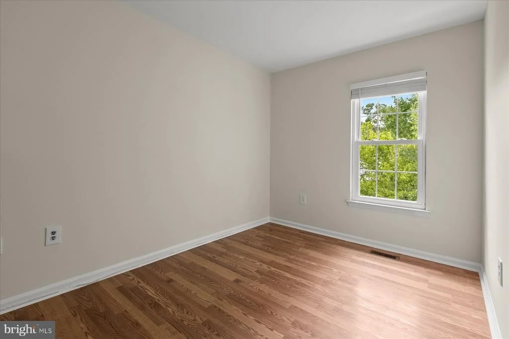 Photo of Unit 191 at 1842 BRONZEGATE BOULEVARD