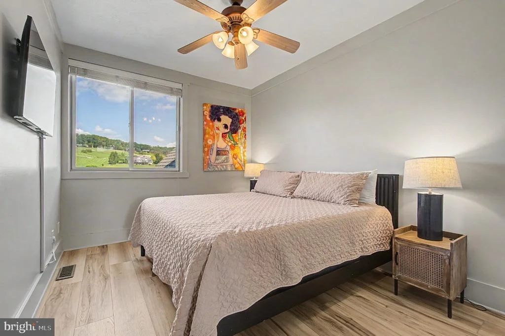 Photo of 342 LAKEFRONT LINKS DRIVE
