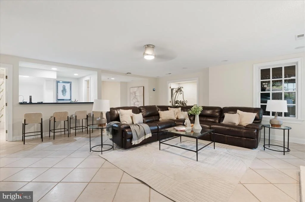 Photo of 4115 40TH PLACE N