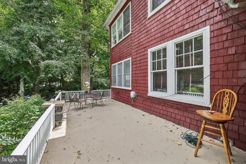 Photo of 2616 TALBOT ROAD