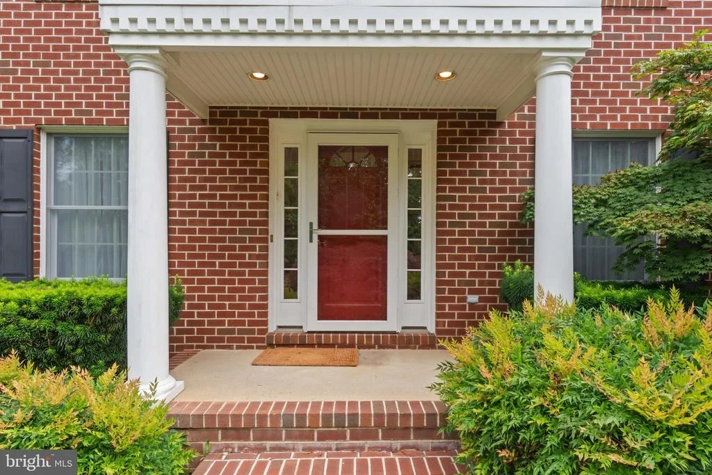 Photo of 2874 TALBERT ROAD