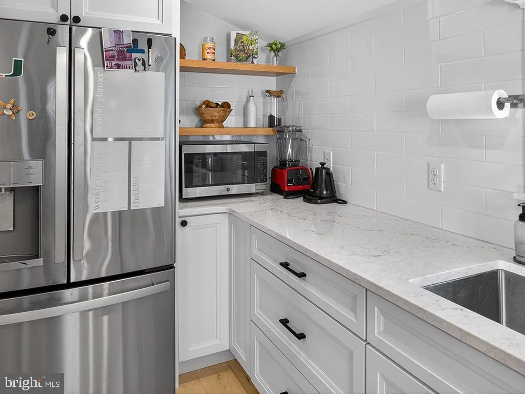 Photo of 412 KINGS HIGHWAY