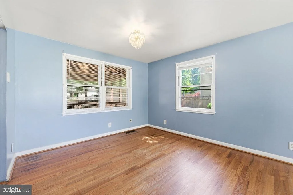 Photo of 9516 PARK AVENUE