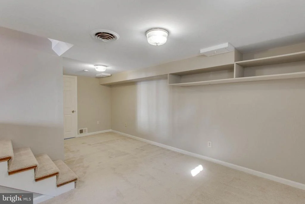 Photo of 10409 FOREST AVENUE