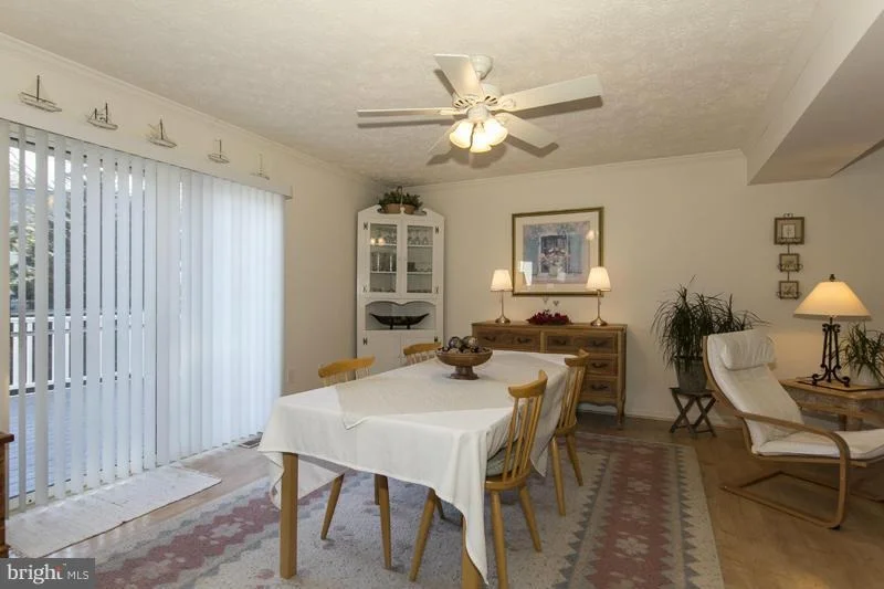 Photo of 10941 HILLTOP LANE