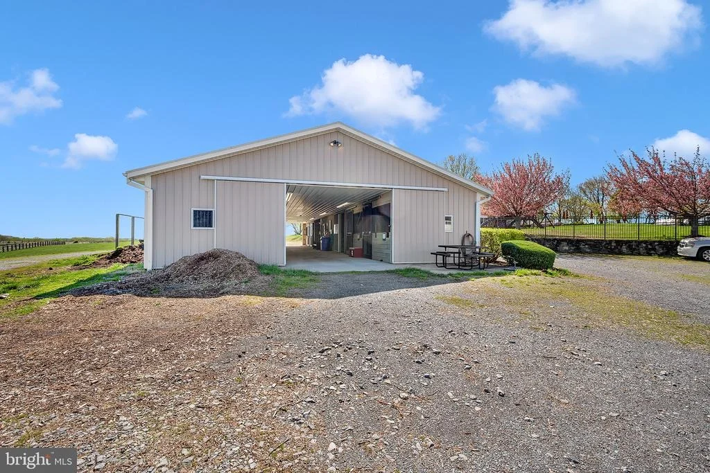 Photo of 26100 MULLINIX MILL