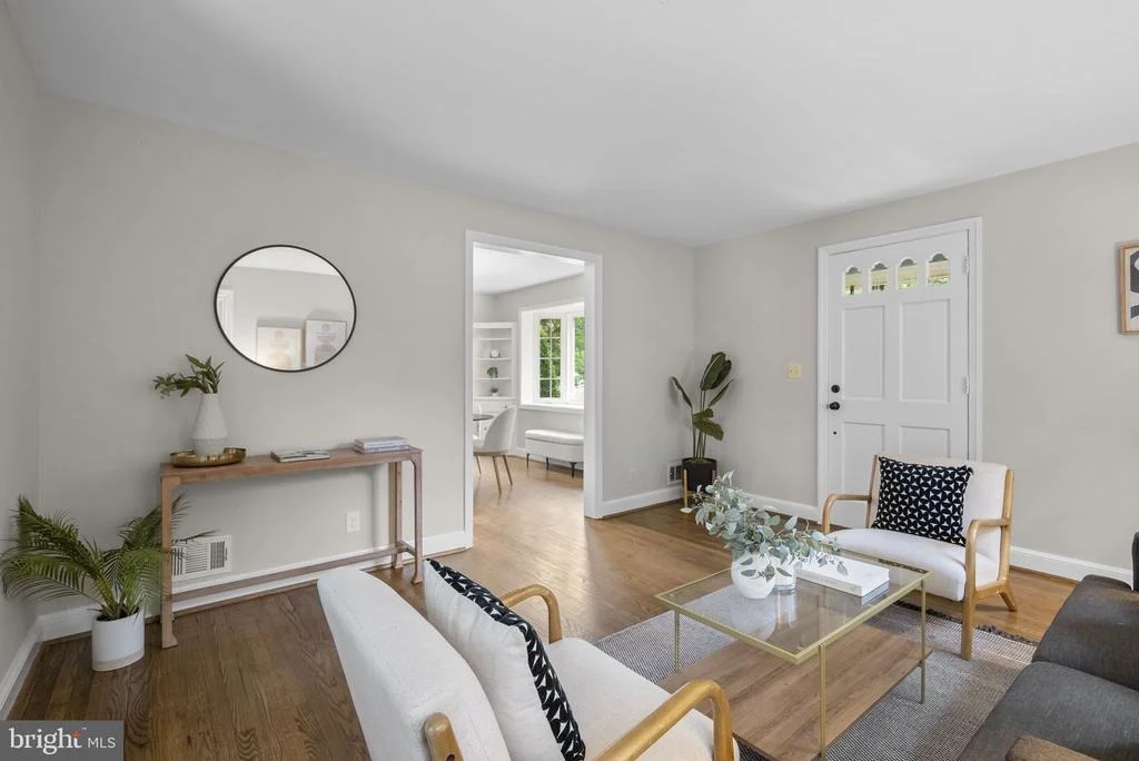 Photo of 1111 MEURILEE LANE