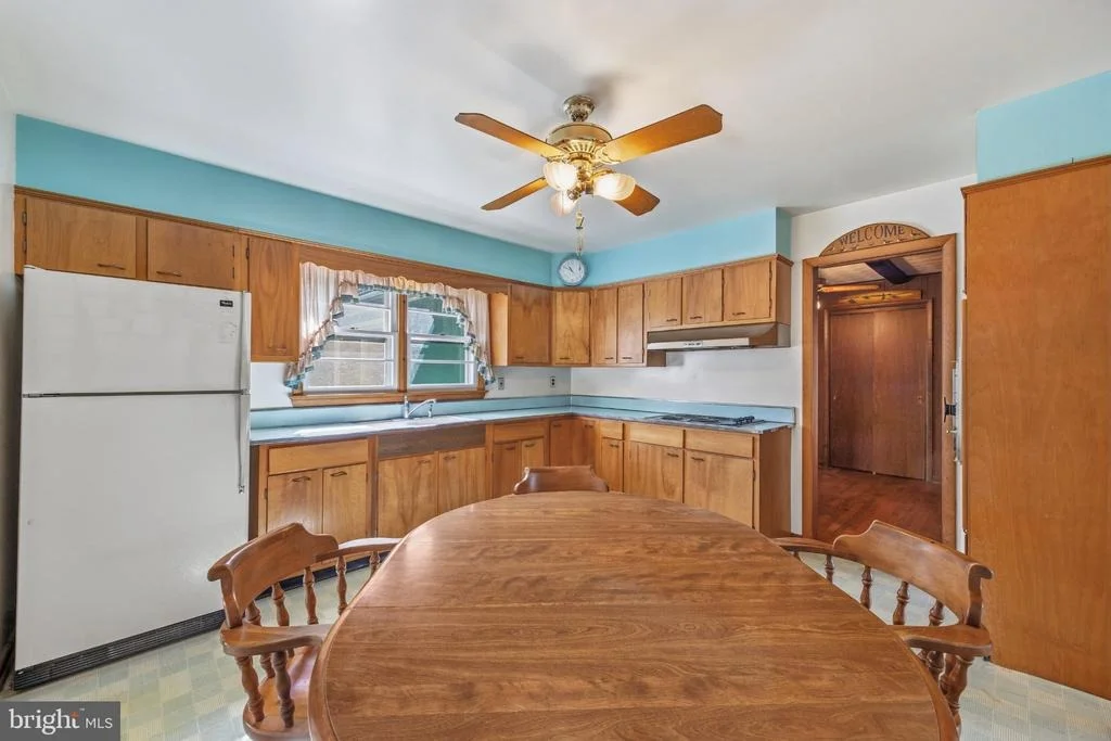 Photo of 4891 IDLEWILDE ROAD