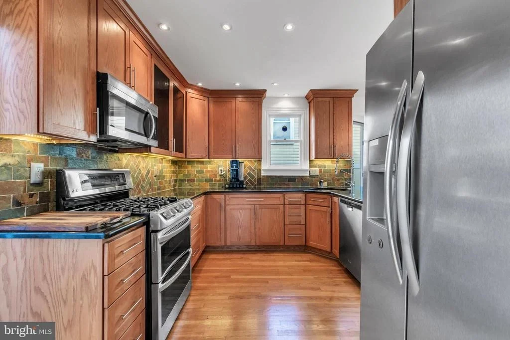 Photo of 10019 PRATT PLACE