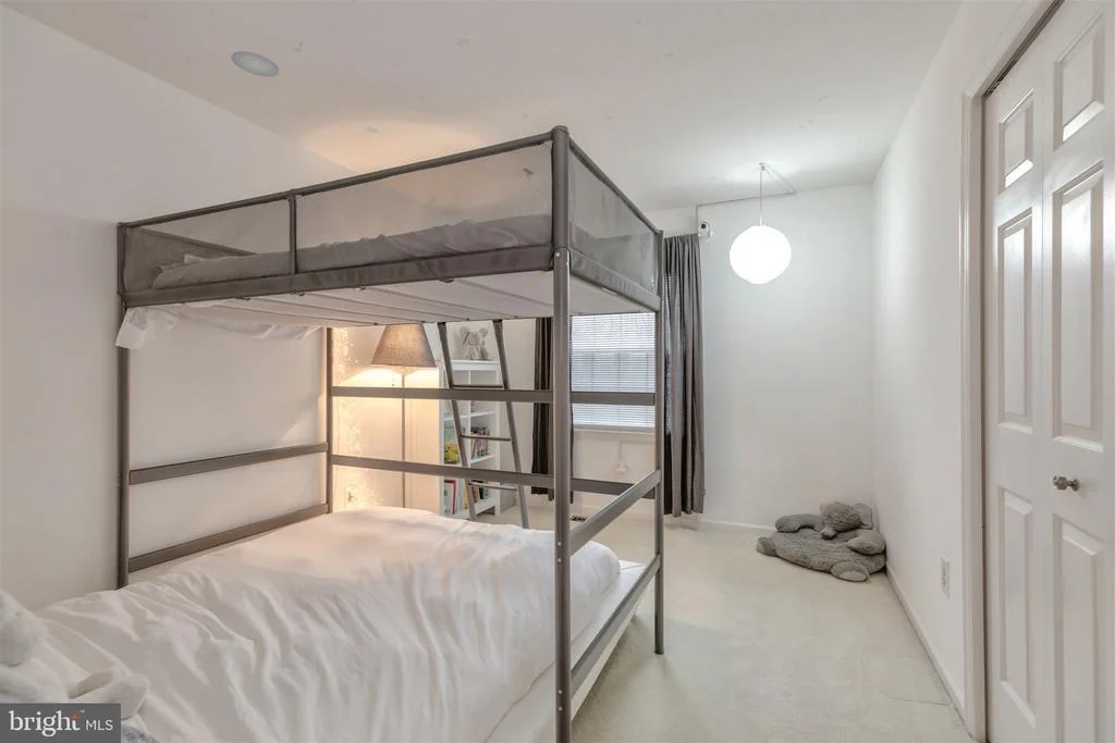 Photo of 9514 SHIPWRIGHT DRIVE