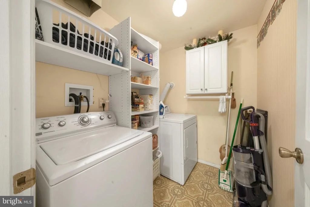 Photo of 5905 CHAR LEIGH CIRCLE