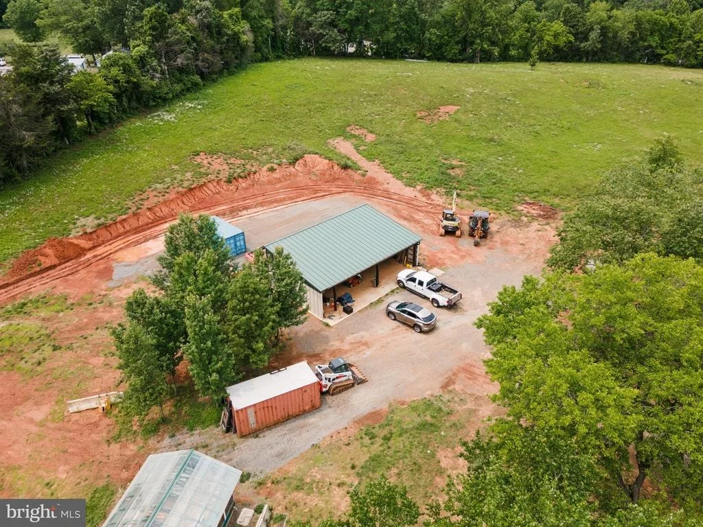 Photo of 7285 OPAL ROAD