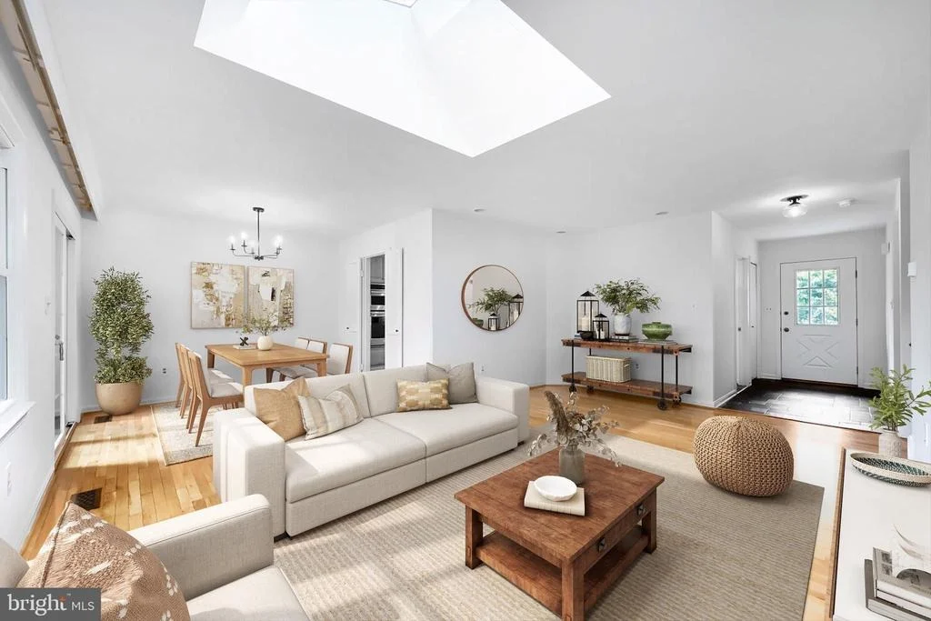 Photo of 852 DIAMOND DRIVE