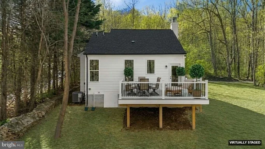 Photo of 7125 EDGEMONT ROAD