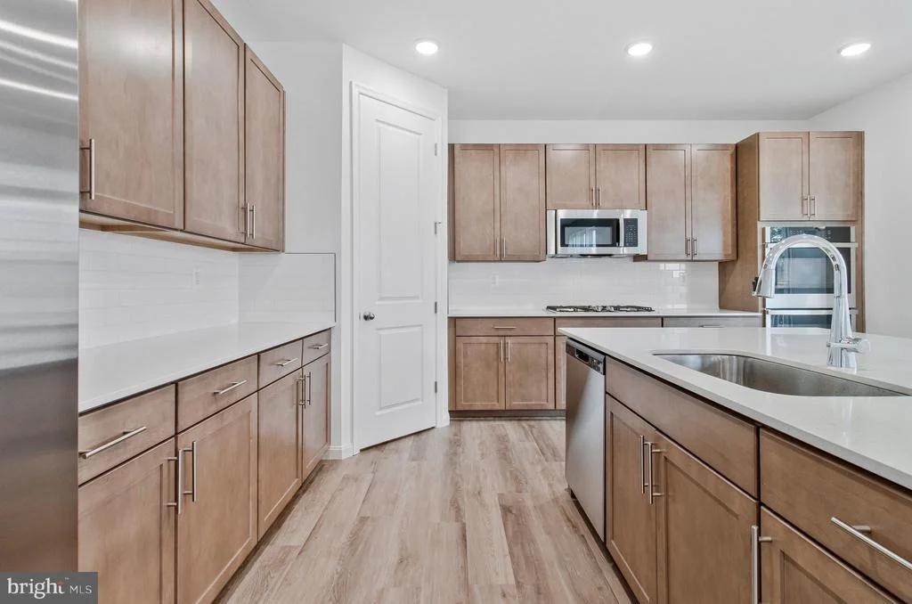 Photo of 41 EVERETT DRIVE