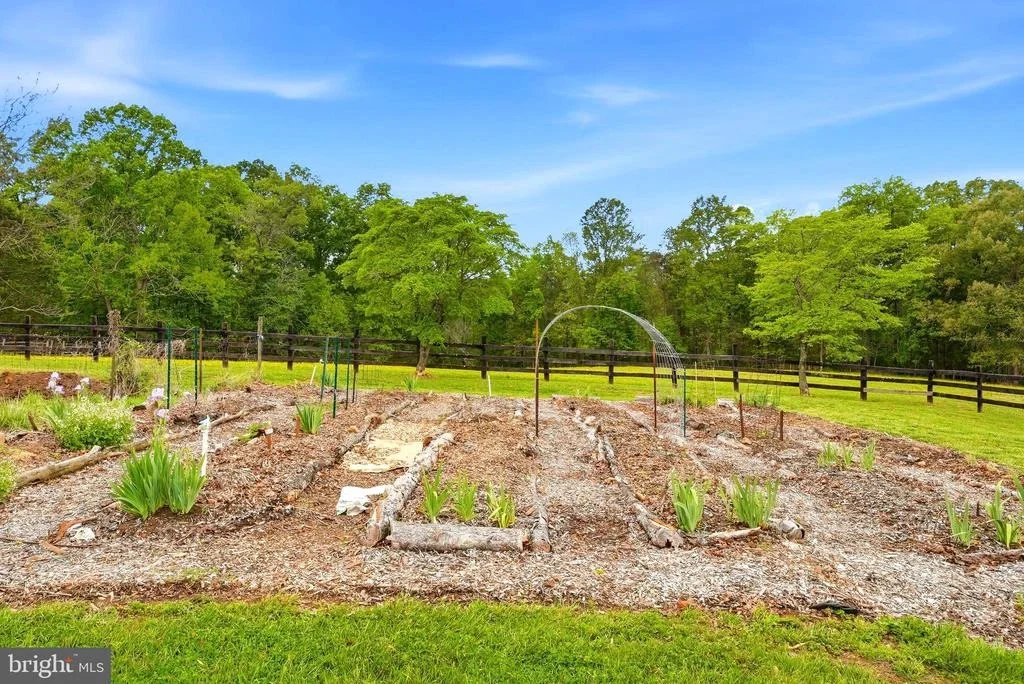 Photo of 481 JAMES CITY ROAD
