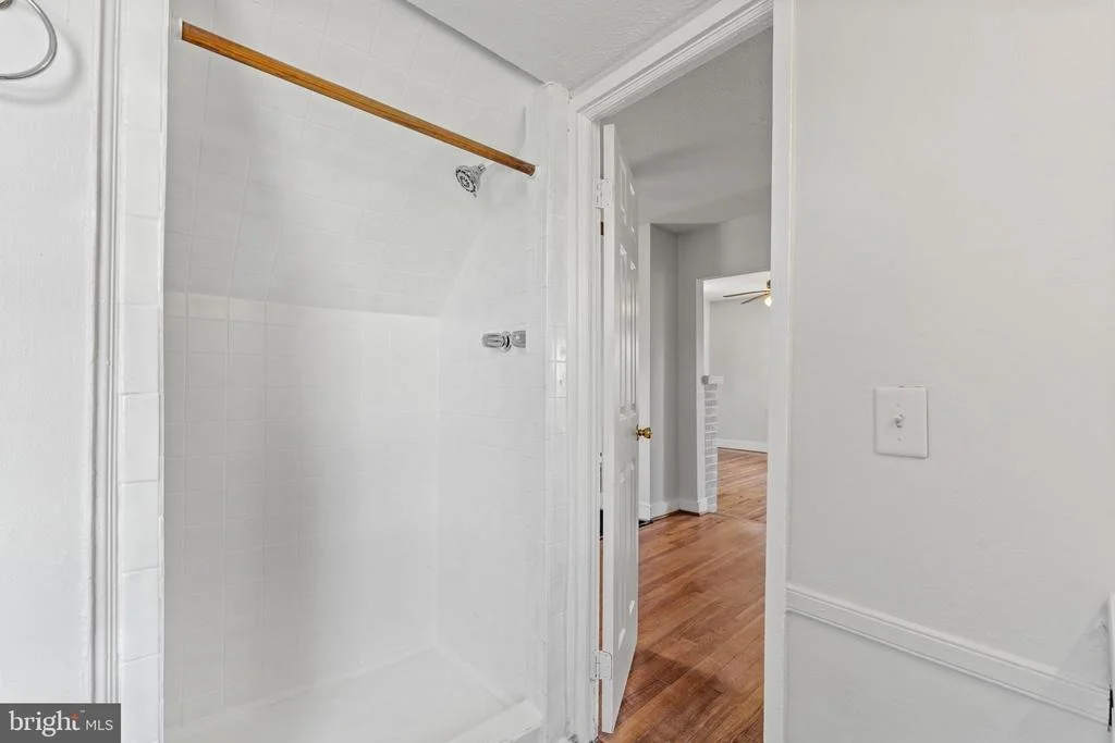 Photo of 822 N COMMERCE AVENUE