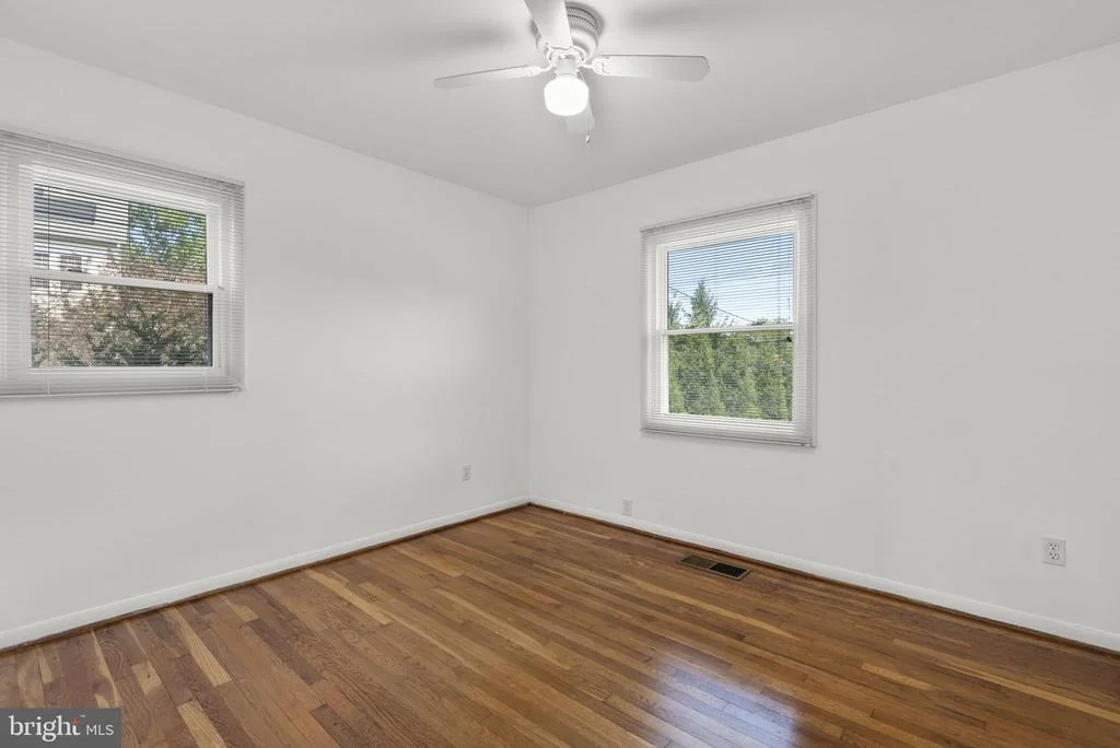 Photo of 18008 MUNCASTER ROAD