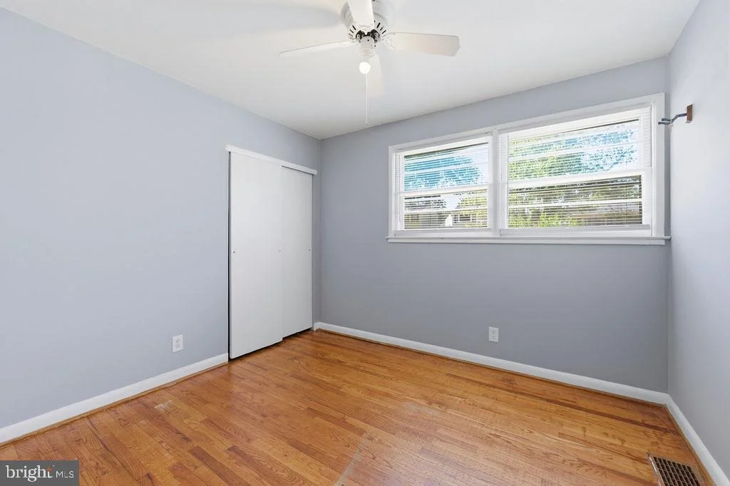 Photo of 9516 PARK AVENUE