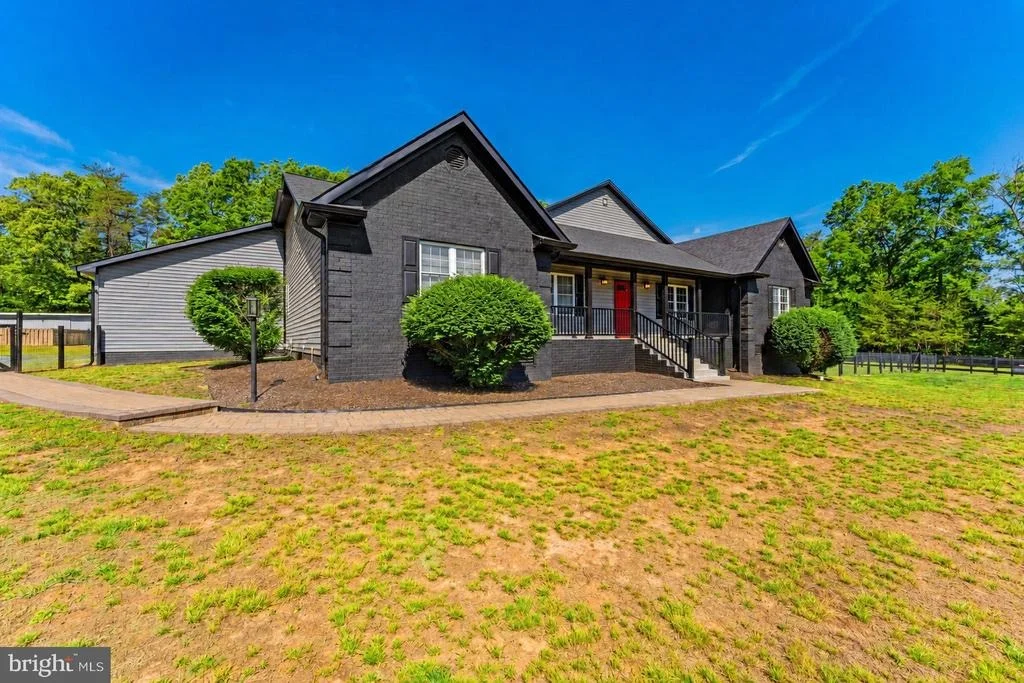 Photo of 11597 YEATS DRIVE