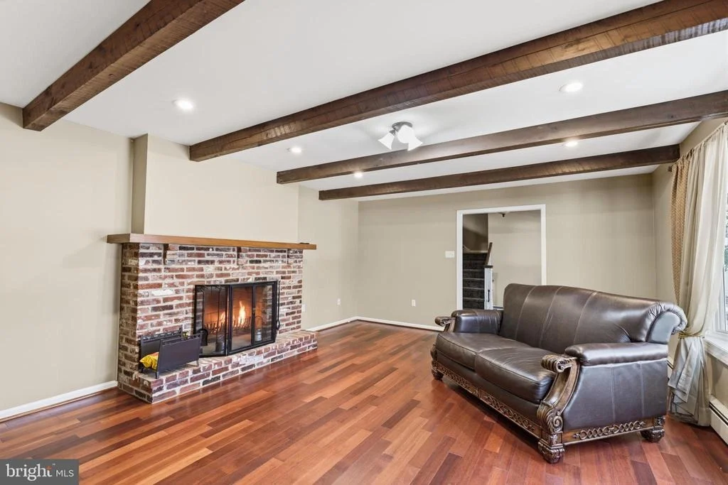 Photo of 682 WHIRLAWAY DRIVE