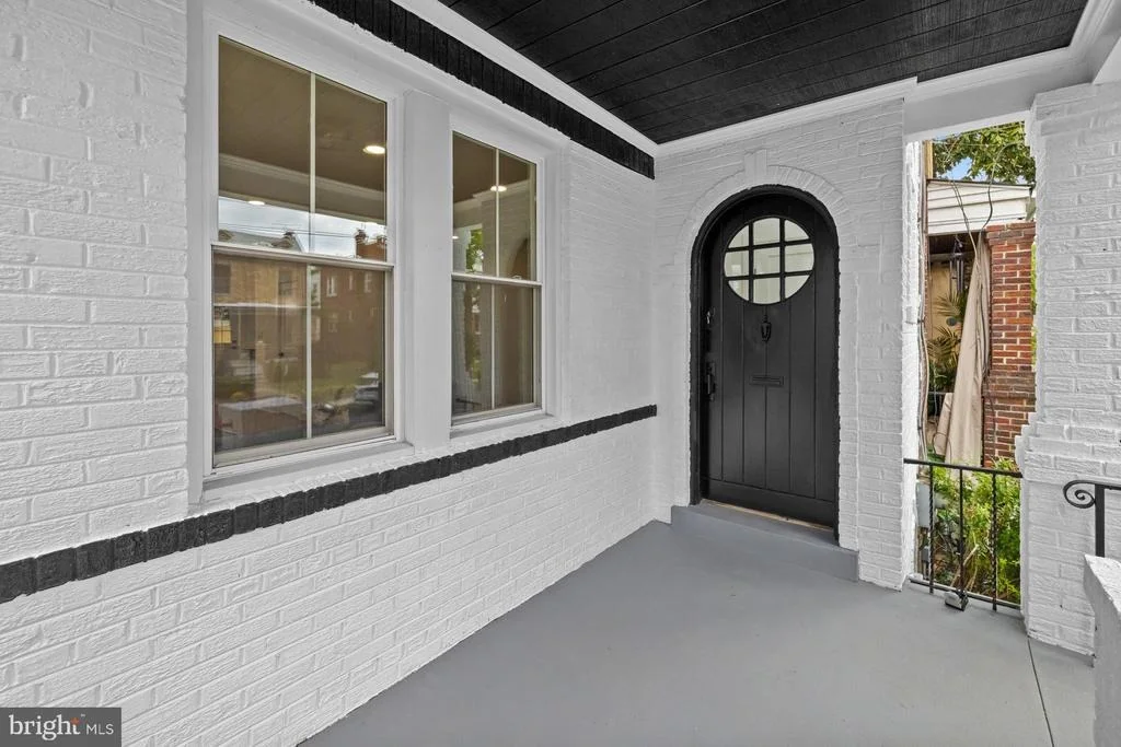 Photo of 536 ONEIDA PLACE NW