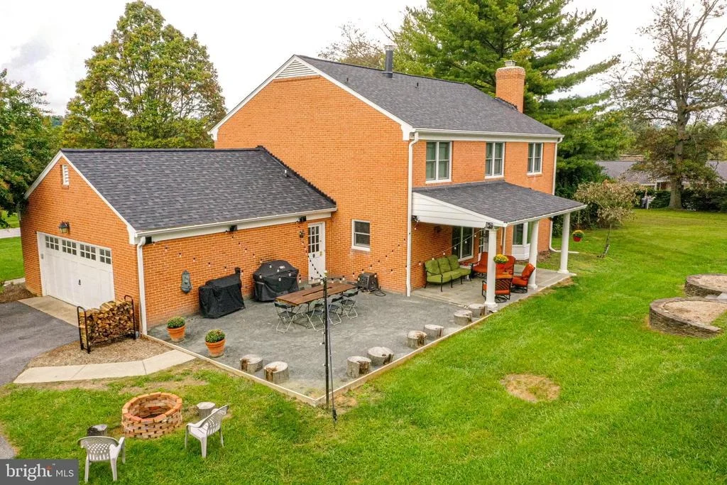 Photo of 4029 CRESCENT ROAD