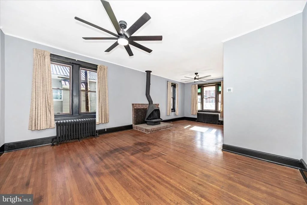 Photo of 519 SUMMIT AVENUE