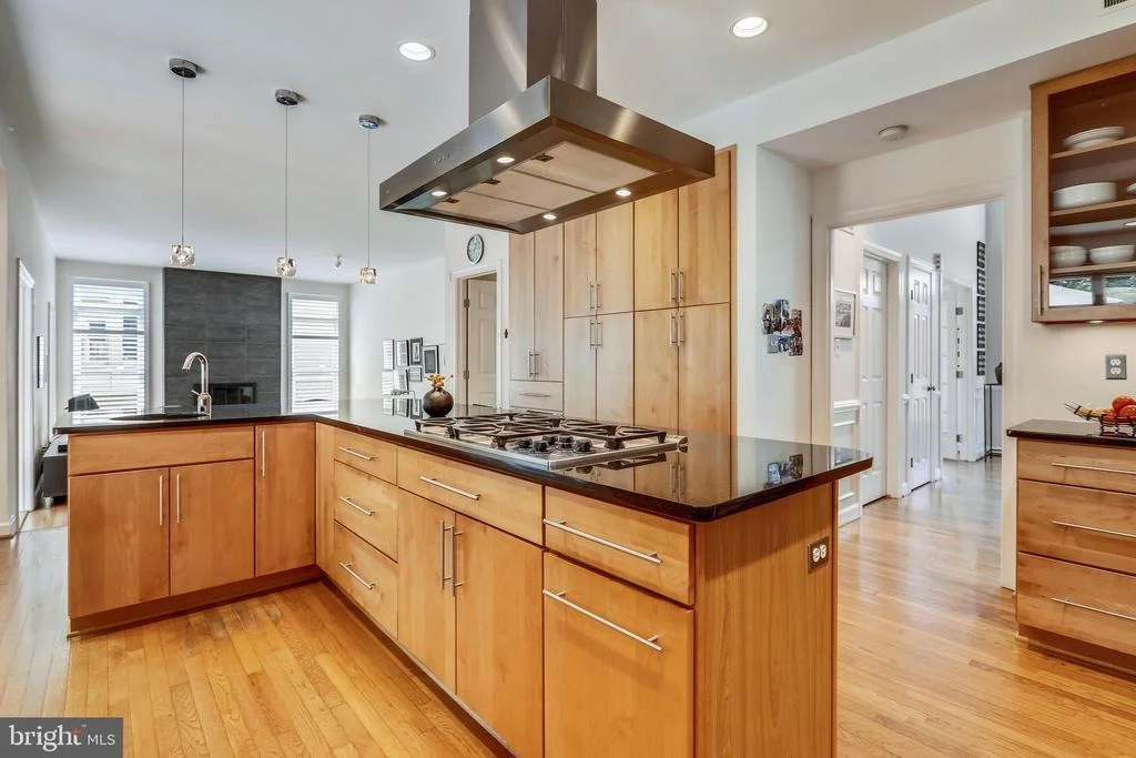 Photo of 17703 GLOBE THEATRE DRIVE