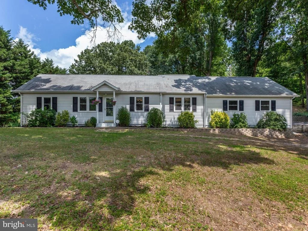 Photo of 1605 PARRAN ROAD