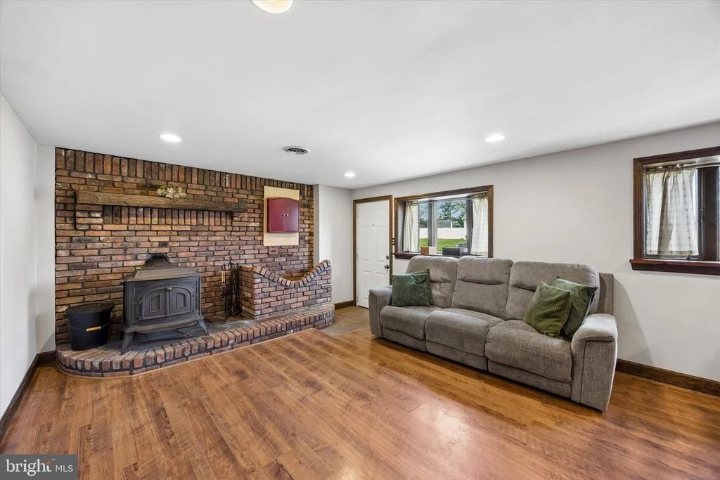 Photo of 8 TOBY LANE