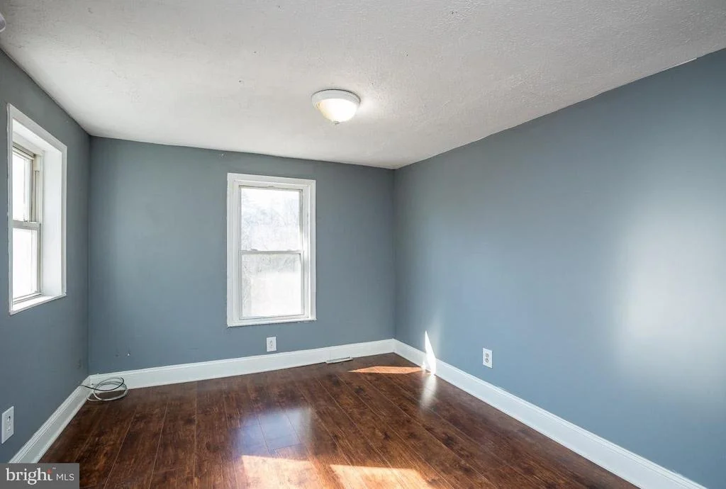 Photo of 5431 HINES ROAD