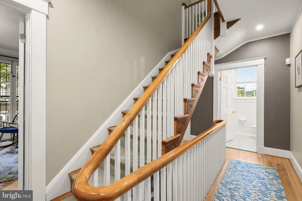 Photo of 210 NORTHFIELD PLACE