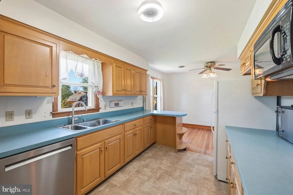 Photo of 16 LINDEN BOULEVARD