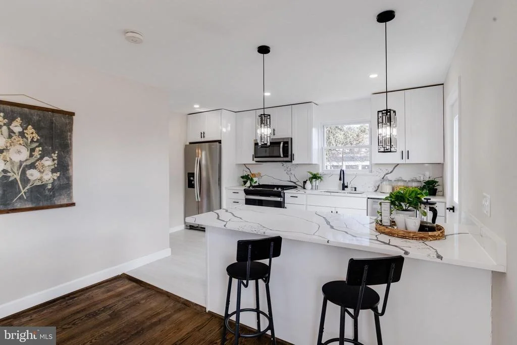 Photo of 605 WALNUT AVENUE