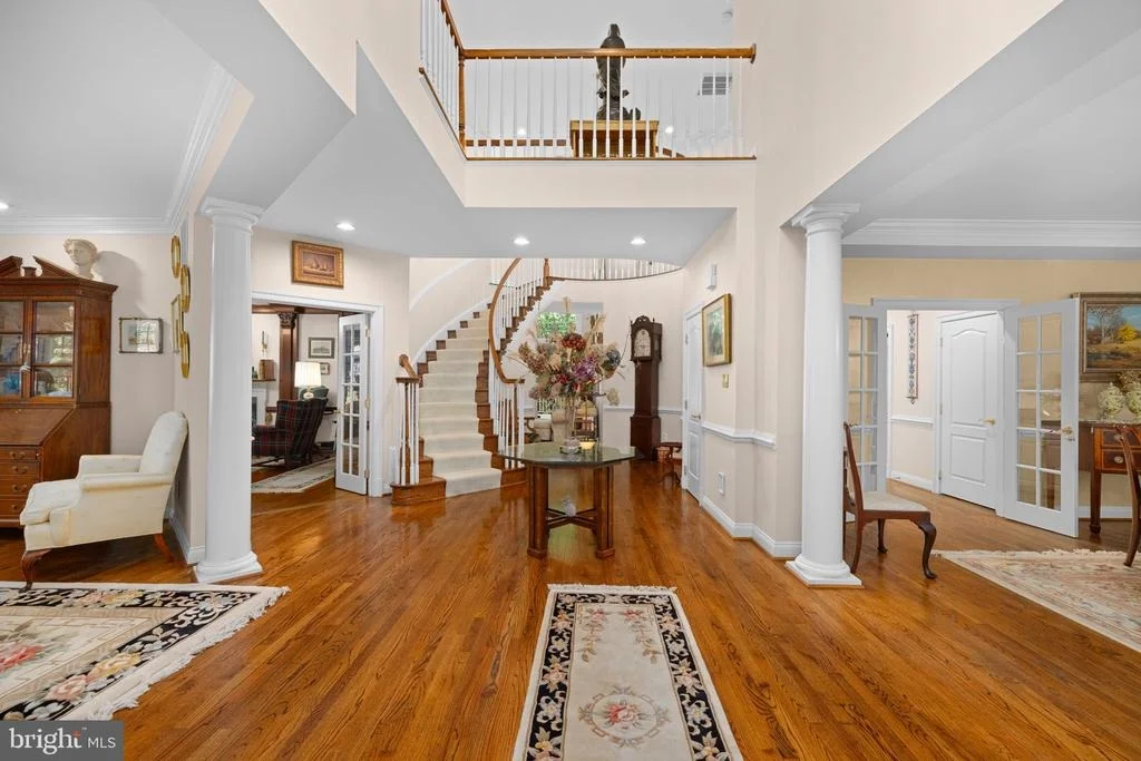 Photo of 897 CHINQUAPIN ROAD