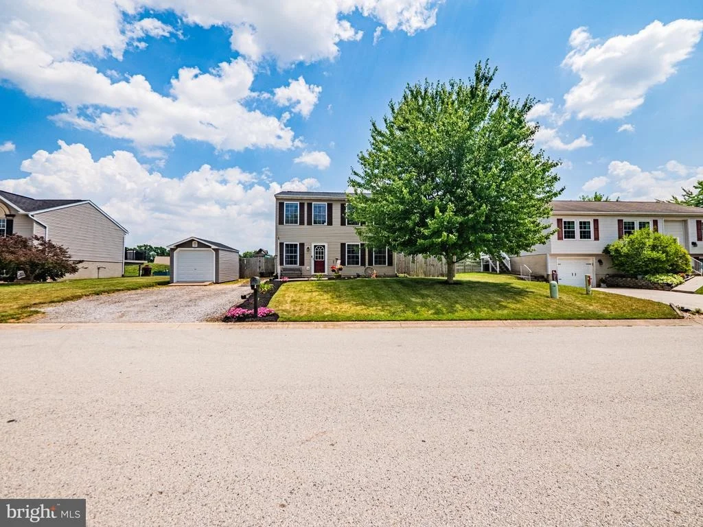 Photo of 13 BONNIEFIELD CIRCLE