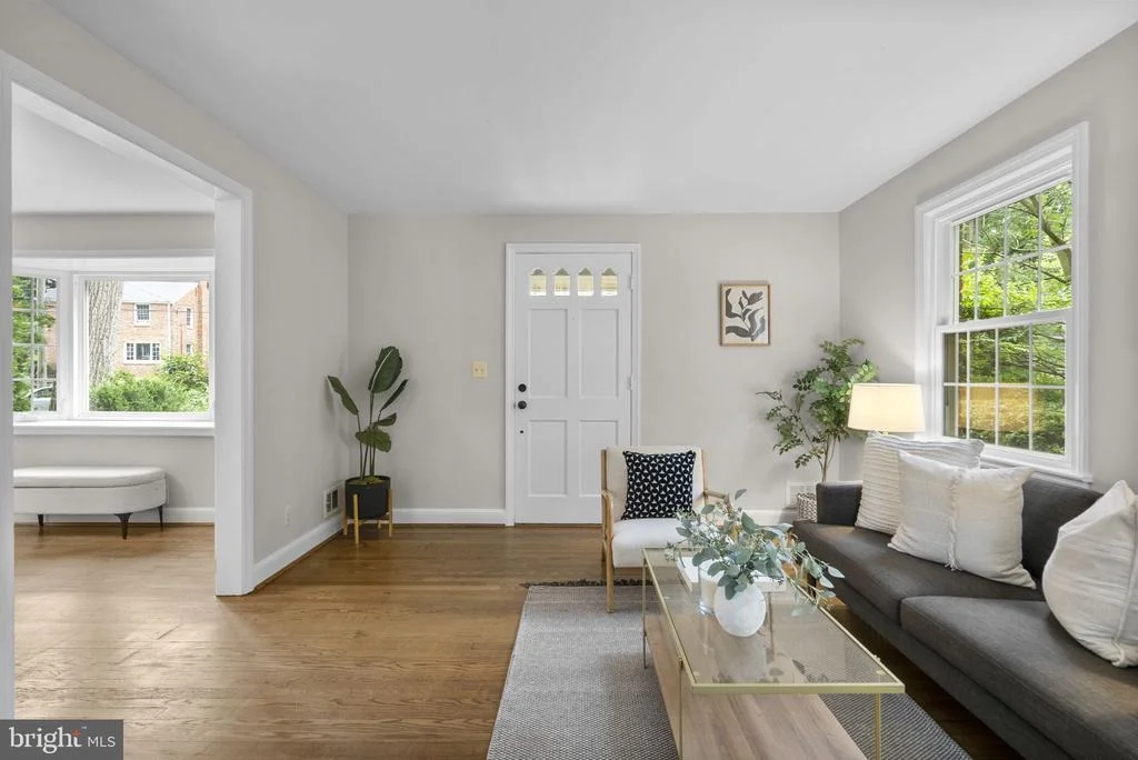 Photo of 1111 MEURILEE LANE