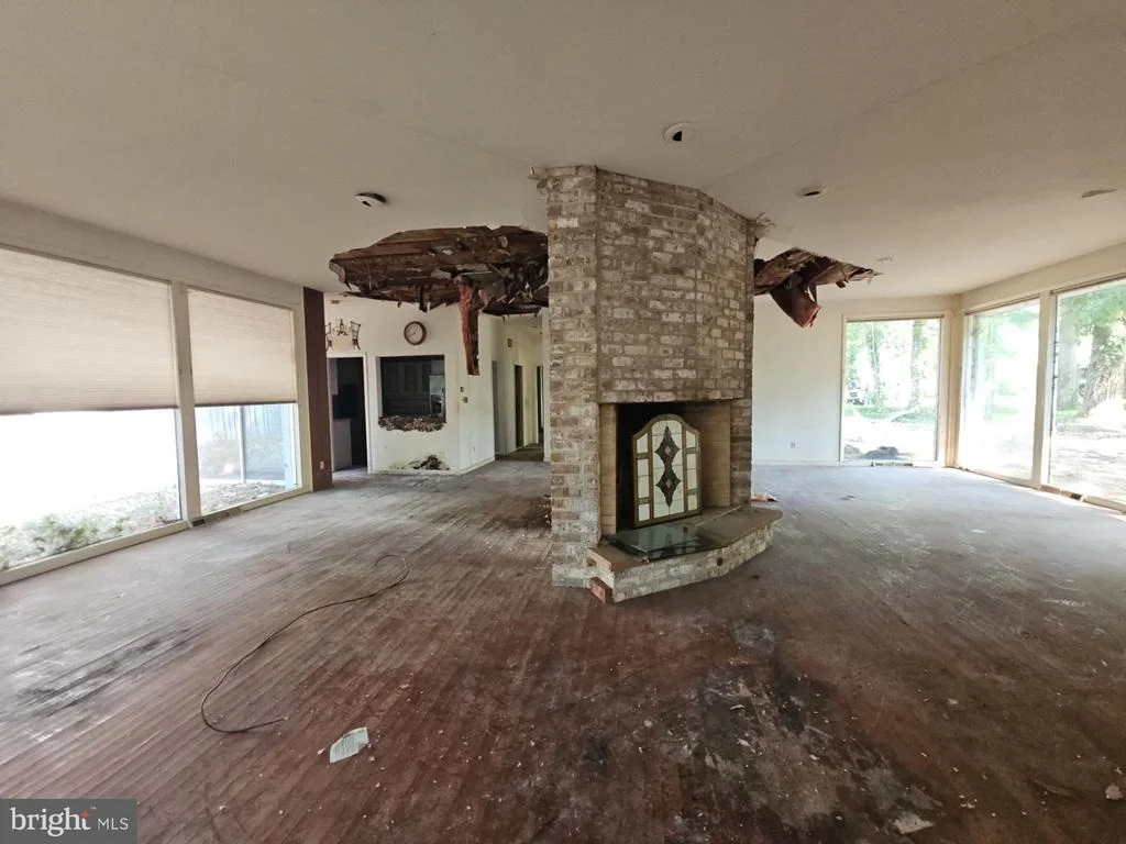 Photo of 10 OAK DRIVE