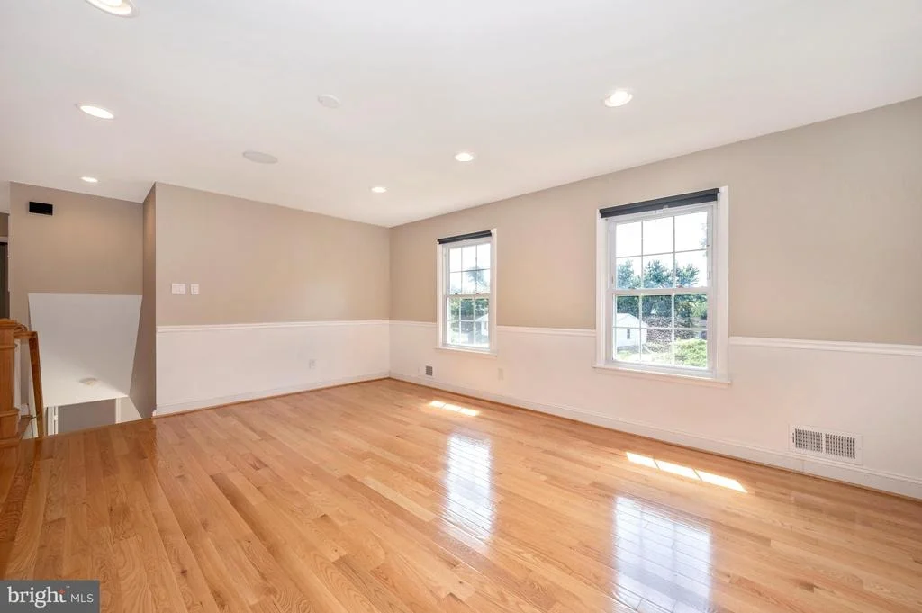 Photo of 1306 LEISTER DRIVE