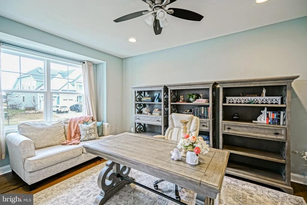 Photo of 33285 MAGGIE LANE