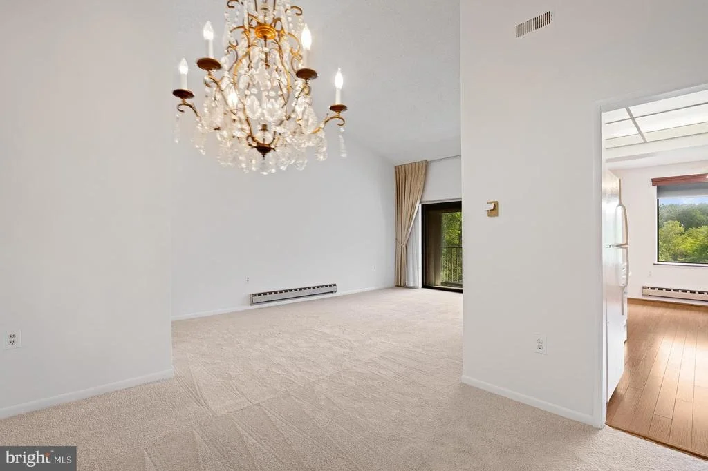 Photo of Unit 863E at 15301 PINE ORCHARD DRIVE