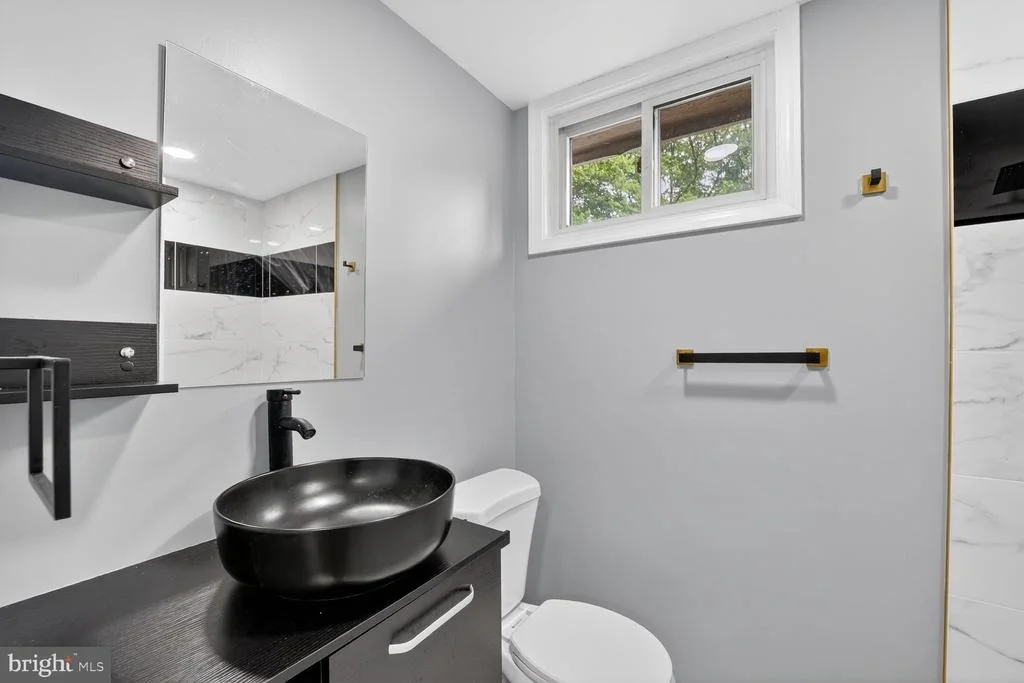 Photo of 3604 HALLOWAY N