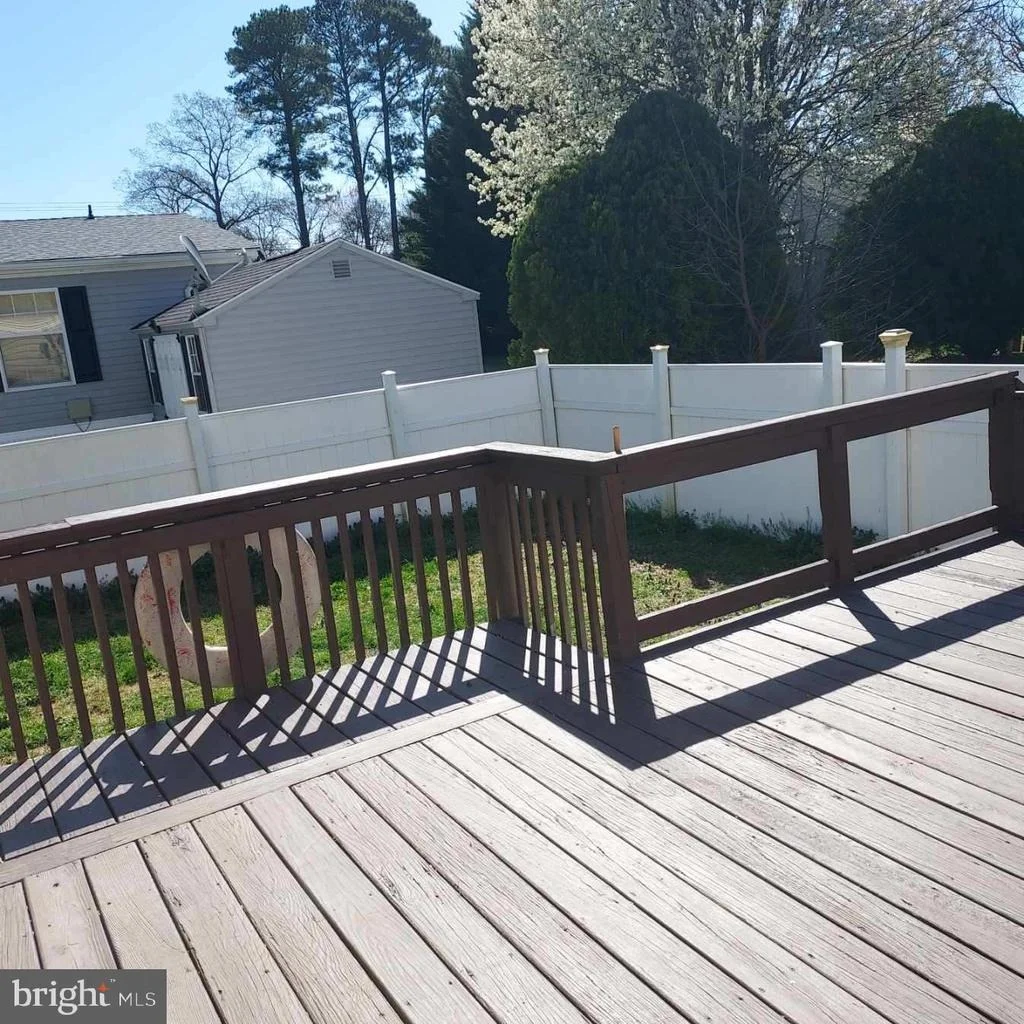 Photo of 33520 DAISY STREET