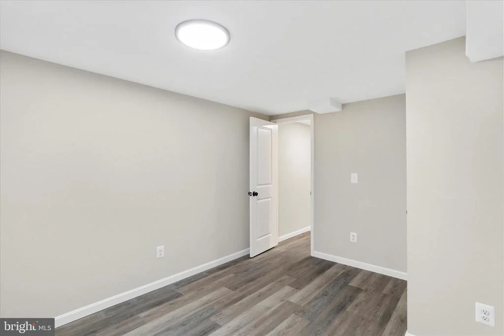 Photo of 27 HARVARD ROAD