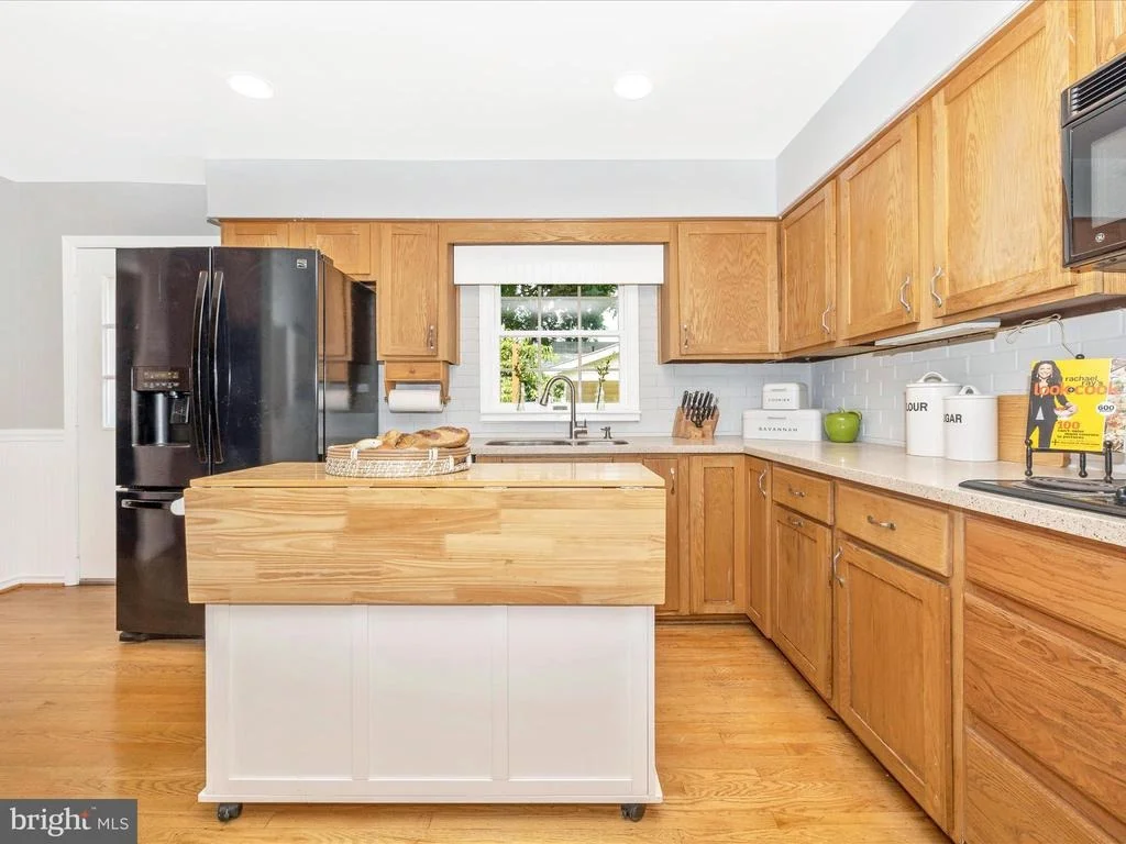 Photo of 11320 RAMBLING ROAD