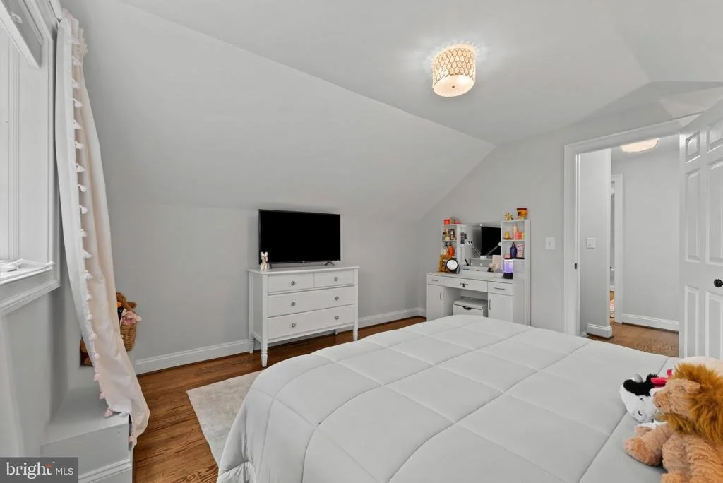 Photo of 7807 OVERBROOK ROAD