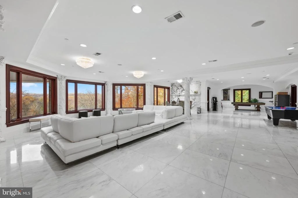 Photo of 612 RIVERCREST DRIVE